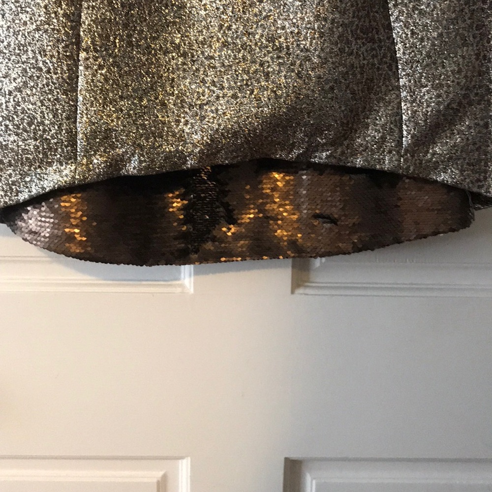 Gold - Picture 3 of 3